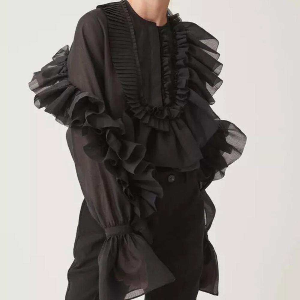 H&M Studio blouse sz XS